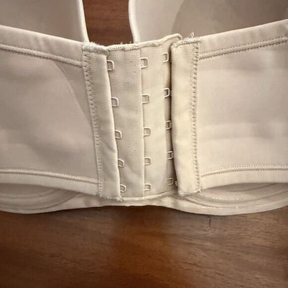 Vanity Fair Beauty Back‎ Strapless Underwire Bra Size 40D Rose Beige Style 74380 - Picture 6 of 6